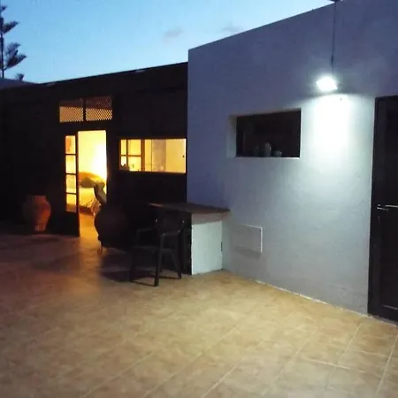 La Sala De Jardin - The Garden Room * Guatiza